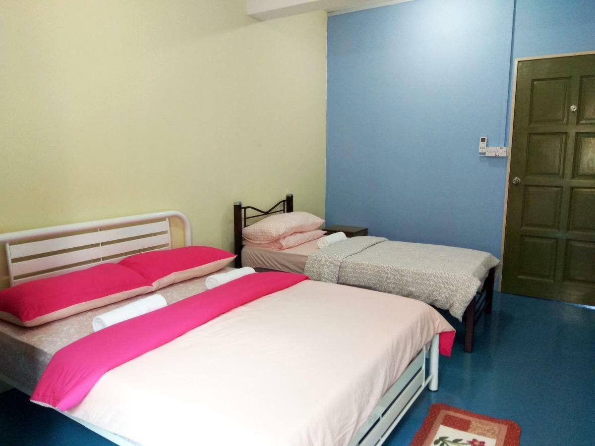 Sandakan Backpackers Hostel Экстерьер фото