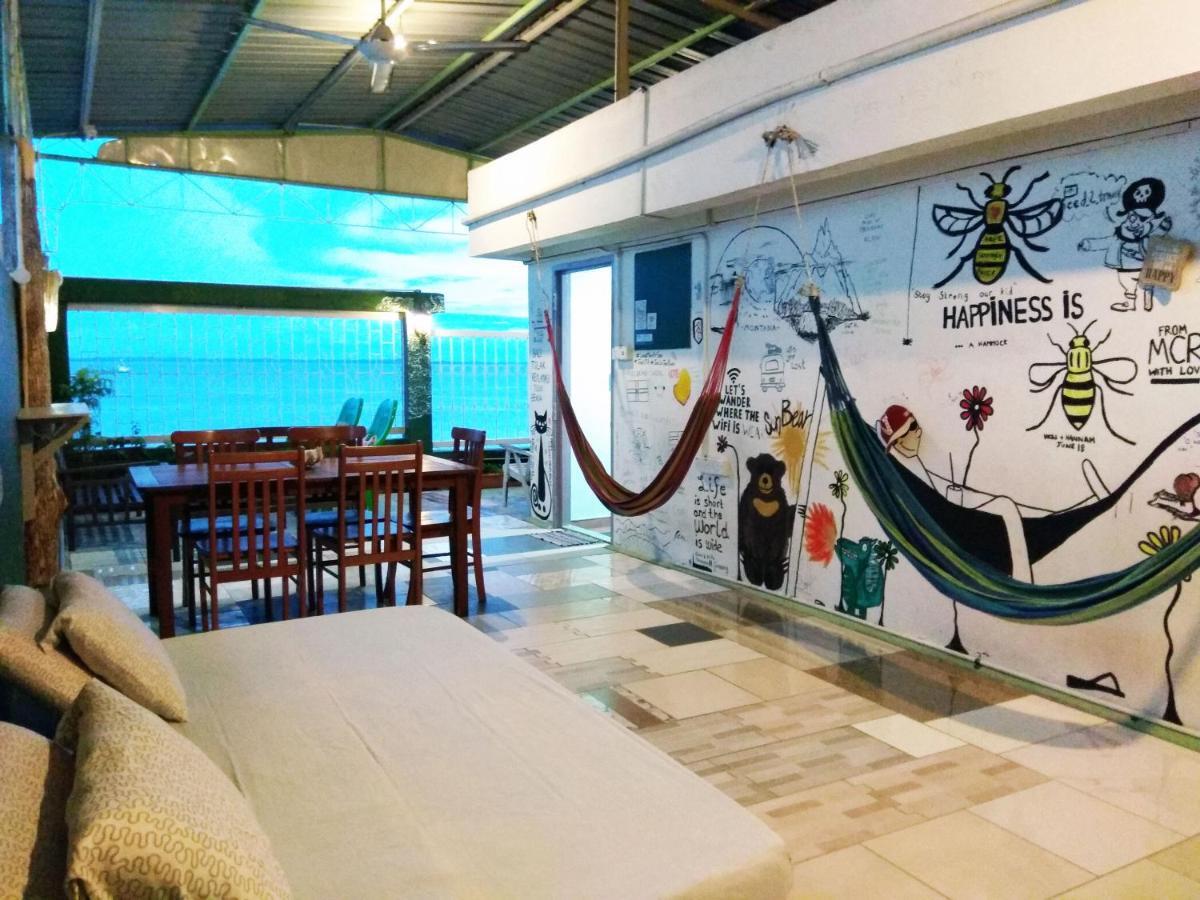Sandakan Backpackers Hostel Экстерьер фото